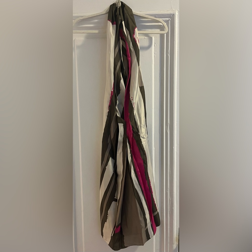DKNY Luxurious Gold and Silver Silk Fabric